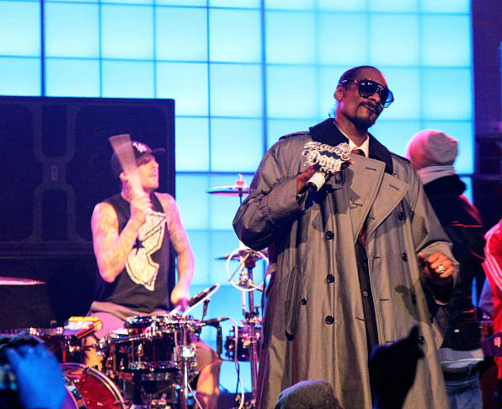 255-Famous-Stars-And-Straps-10th-Anniversary-And-Snoop-Dogg-10th-Album-Release-Photos-High-Res-Pictures-Getty-Images-07-06-2025_01_45_PM